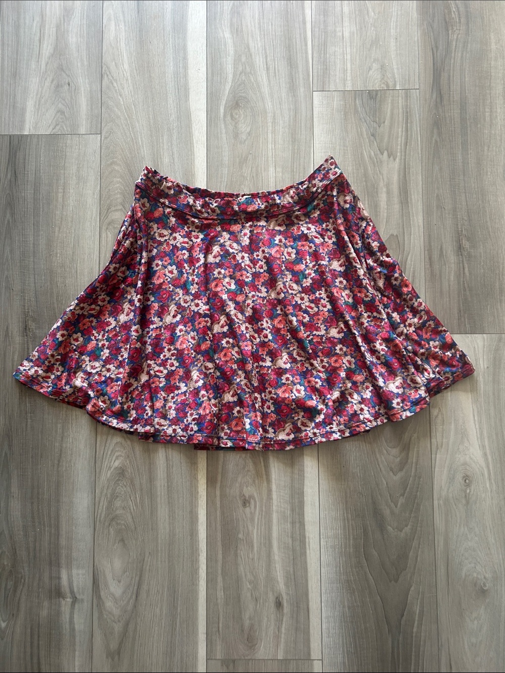 Hollister Floral Skirt Size Large Fit & Flare Stretch